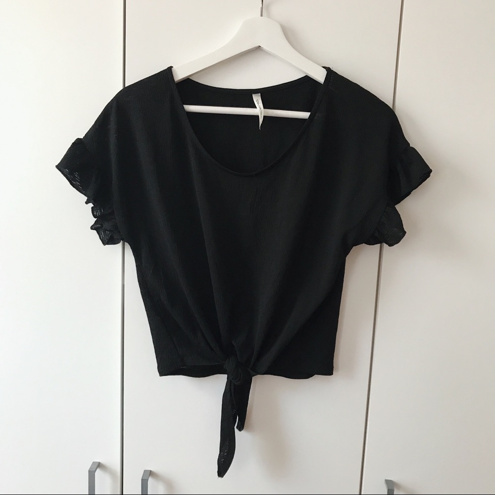Black summery top